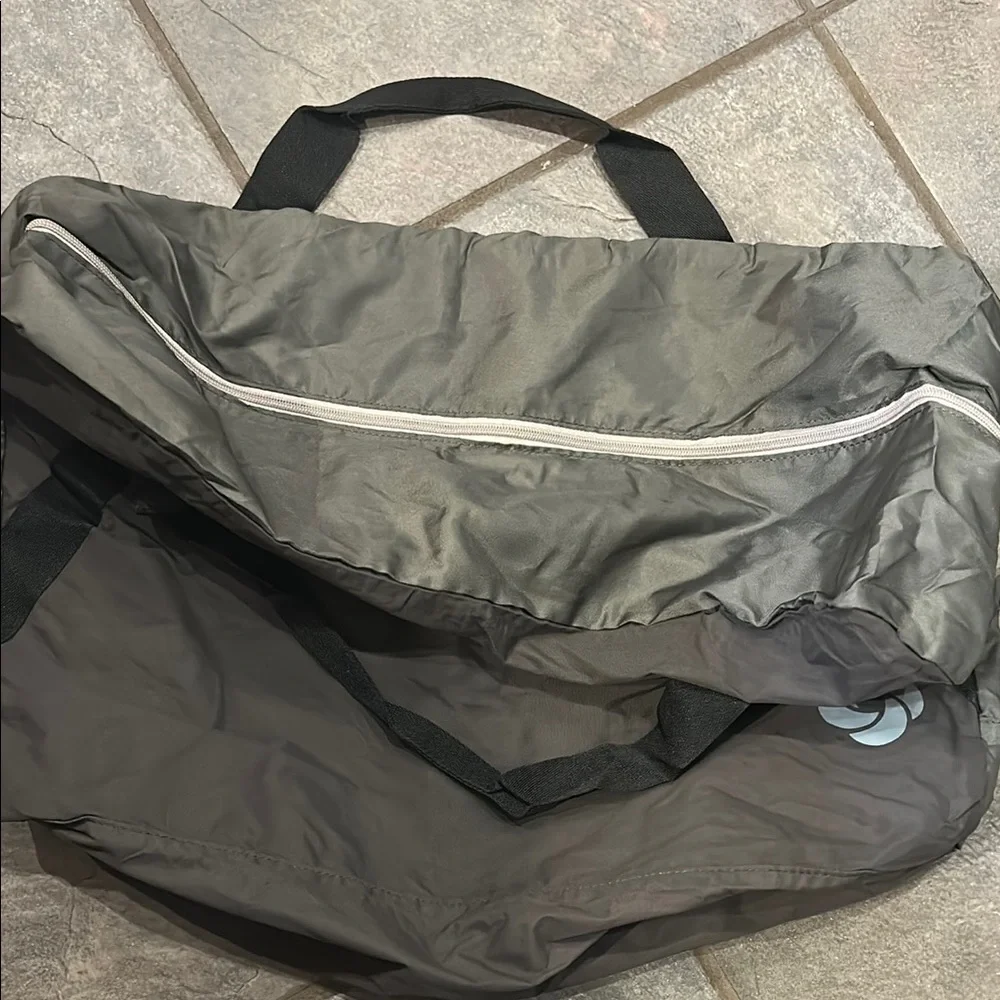💥 2/$10 Black Nylon Lightweight packable travel Bag suitcase duffel